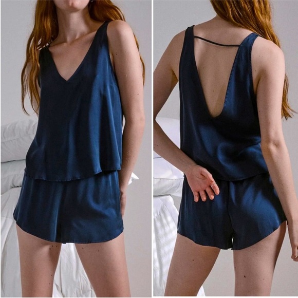 lunya Other - Lunya washable silk set V-Neck Tank & Shorts in Deep Blue size small